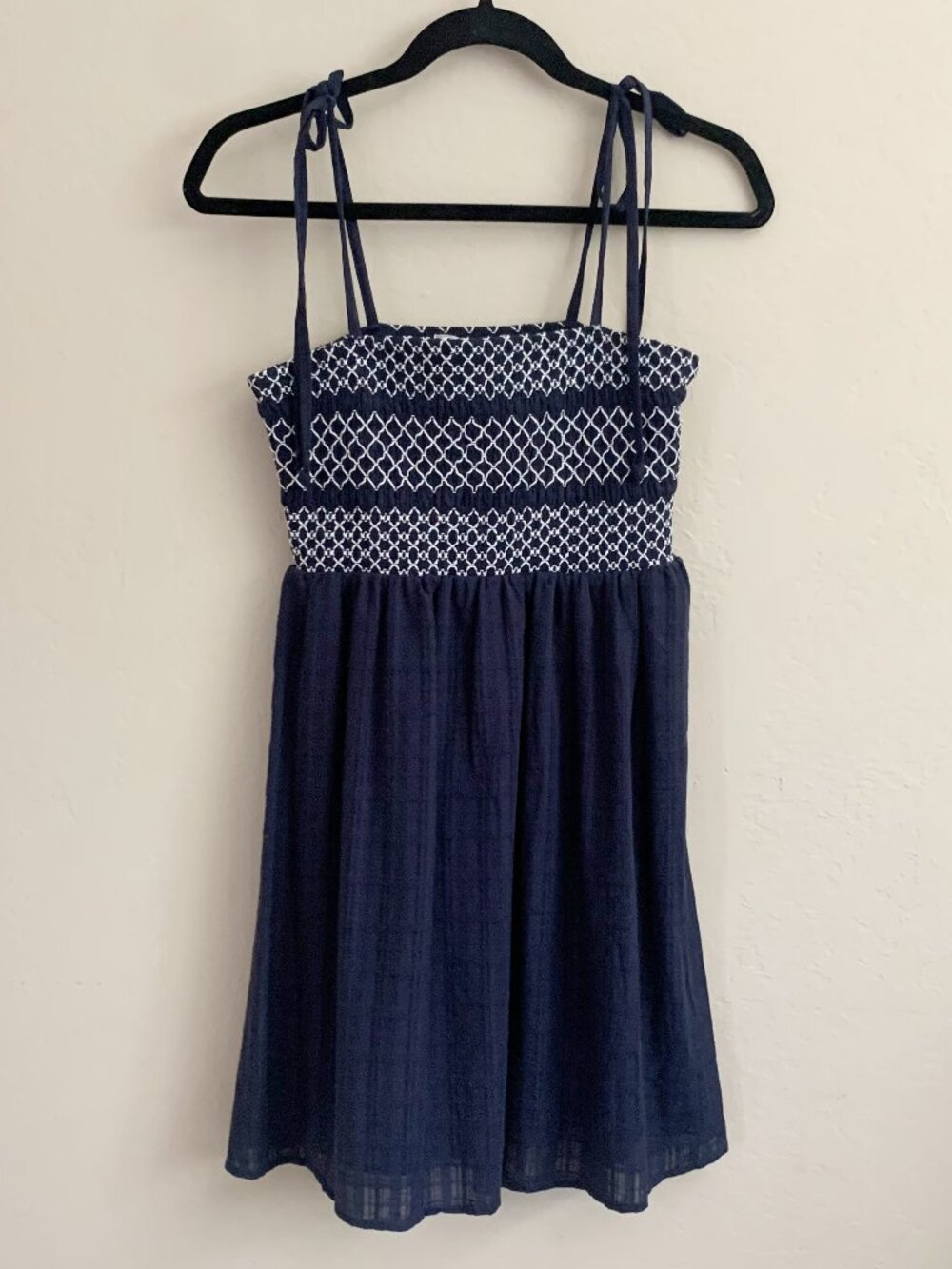 Madden Girl Smocked Dress NWOT • Medium